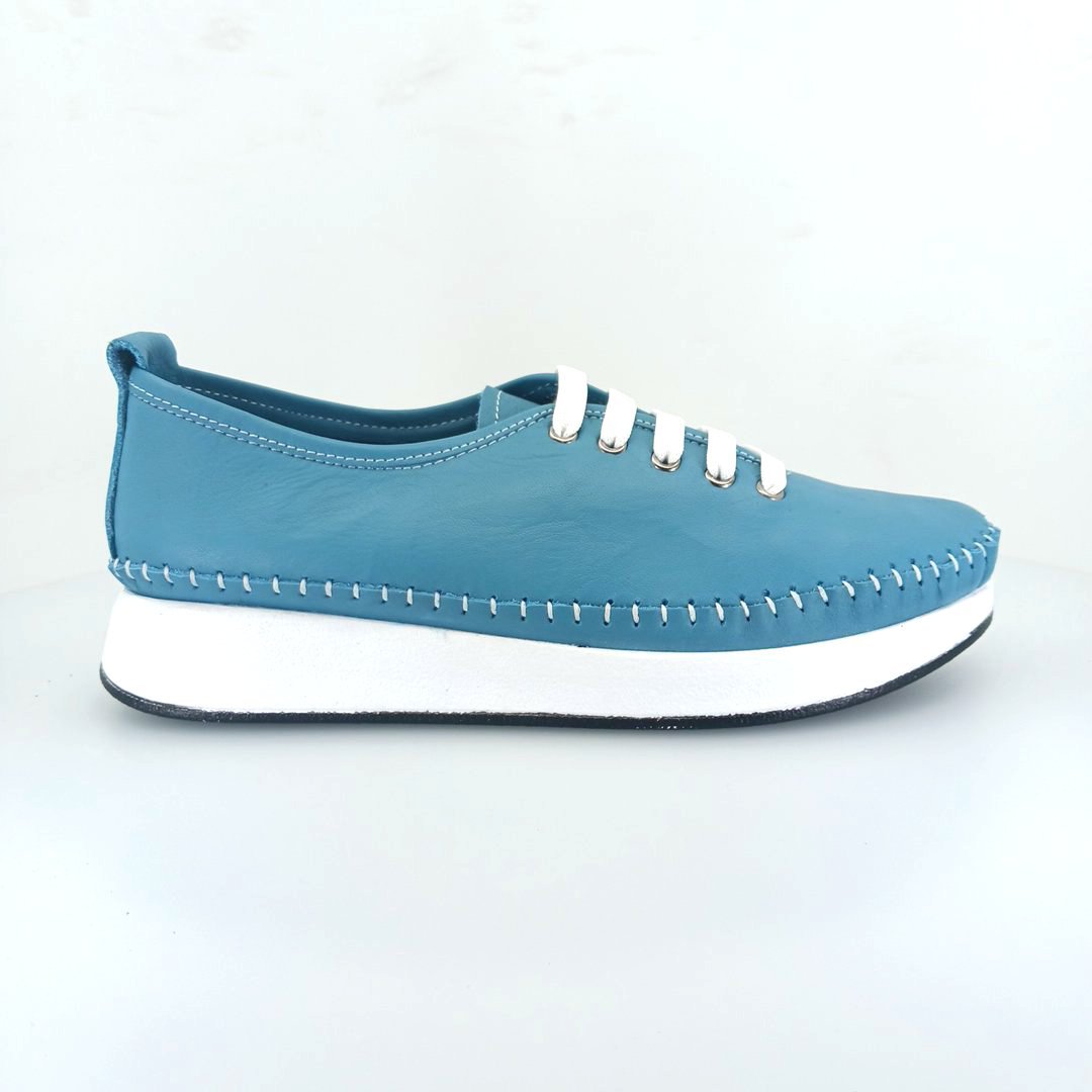 Boxer 98402 (γαλάζιο δέρμα) γυναικεία μοκασίνια