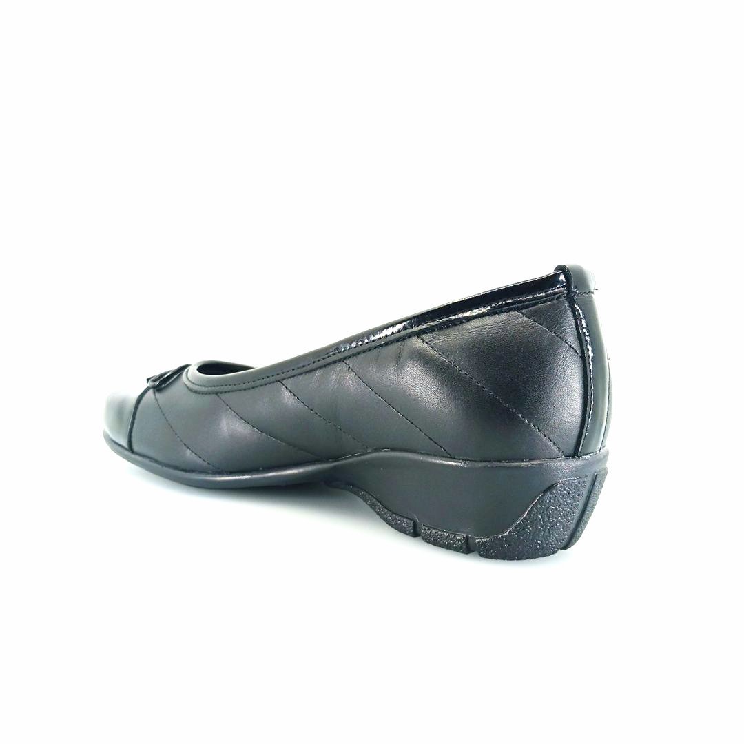 Boxer 51601 (μαύρο λουστρίνι) flat pumps